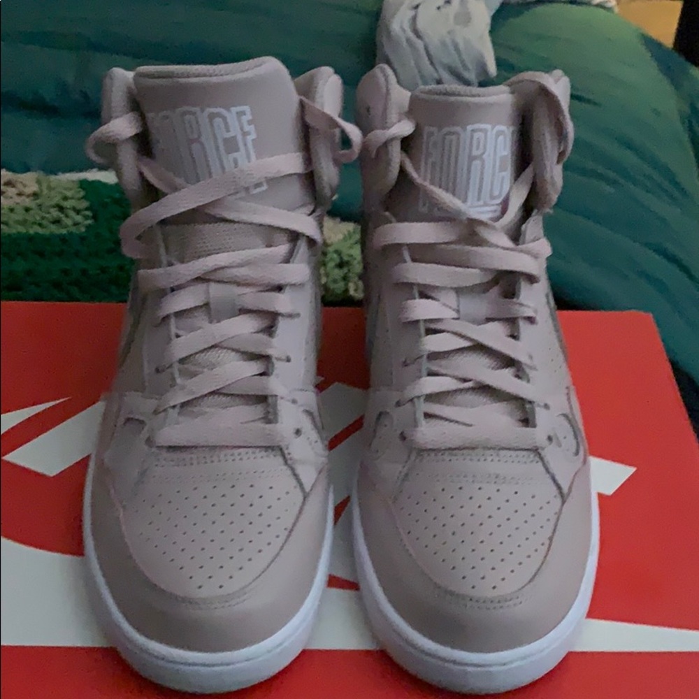 Nike high tops